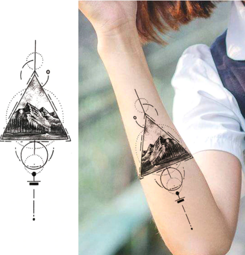 tatouage temporaire triangle et montagne