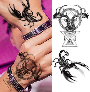 faux tatouage scorpion et cerf